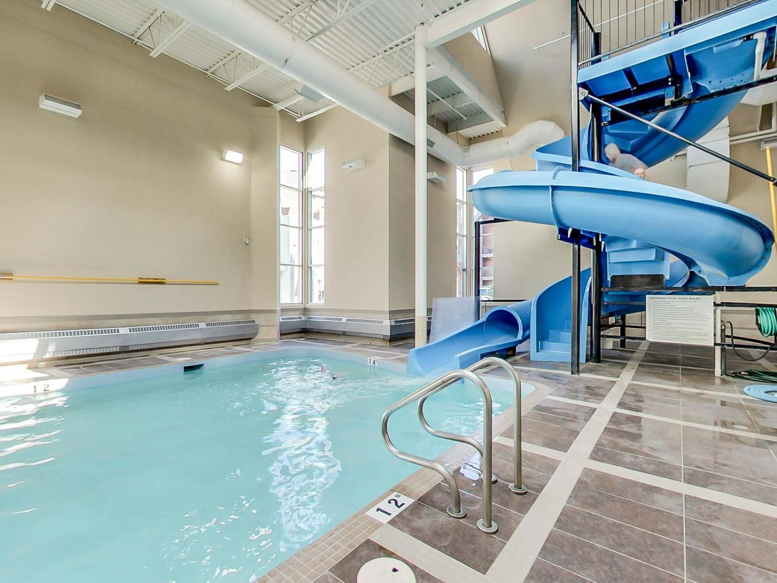 Outstanding Mountain Condo Waterslide And Hot Tub Managed By Little Sister Getaways Canmore Kültér fotó